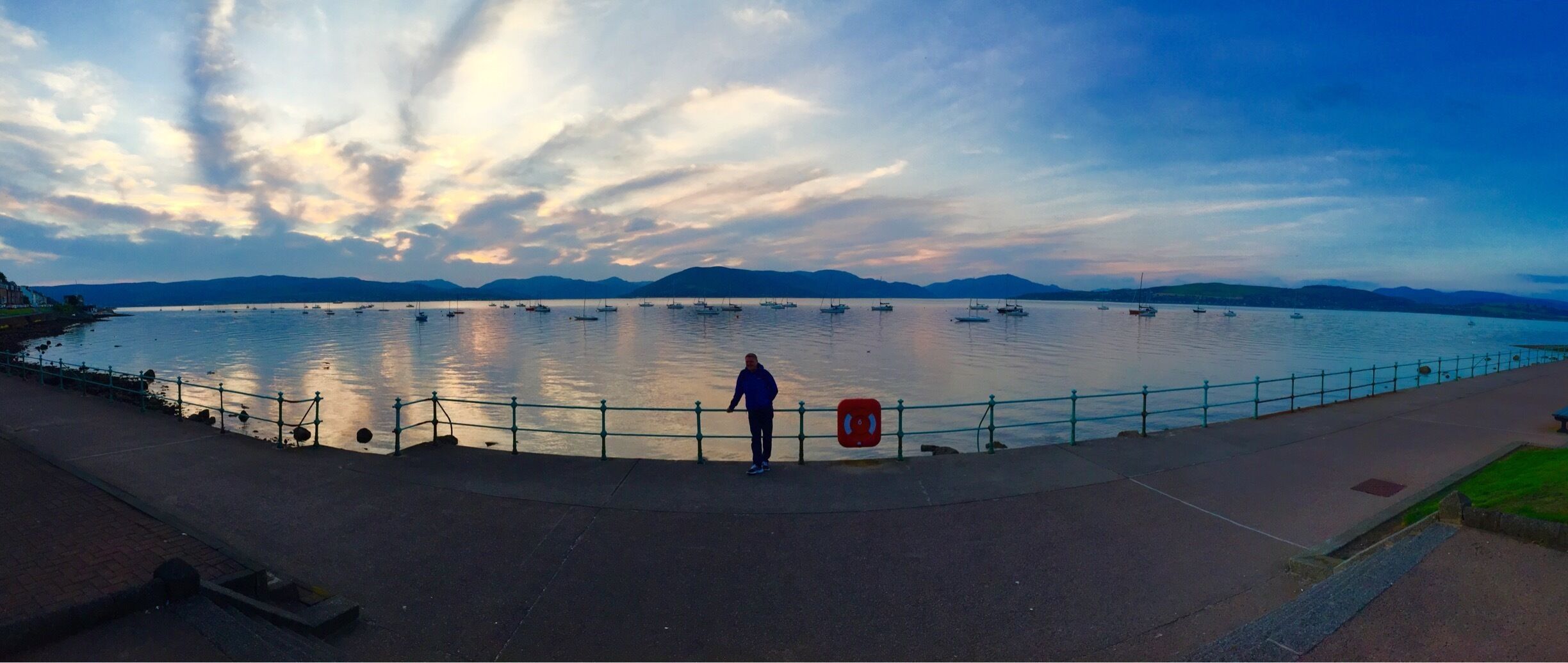 Lovely walk through the esplanade