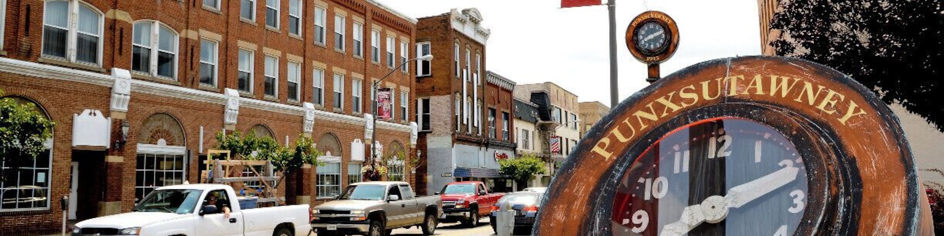 Mini Takes the States 2014 Road Rally Buffalo to Bethlehem Leg:
Downtown Punxsutawney has more to offer than just Phil-mania. Take for instance this old street clock. I like old pre-digital street clocks.
#minitakesthestates