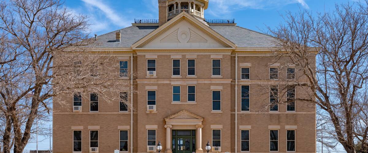 Hardeman County Courthouse in Quanah, Texas