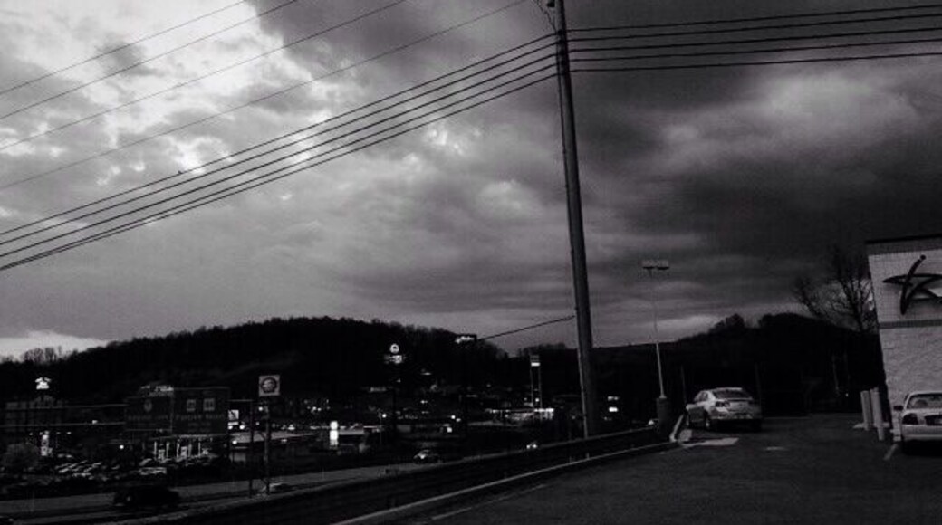 Last night around 10pm we finally arrived in Charlotte NC after driving through terrible weather on and off from Pennsylvania to Virginia.
This photo was taken in Virginia after we drove out if the storm cloud. So now I've found breakfast at Bob Evans (yum yum yum) and free wifi to give an update.
So from Niagara to NC we drove down using 77 hwy and what I found really interesting was that as you entered each state there was shortly after a state funded welcome centre.
We stopped at each one for a stretch and a look around. The welcome centre I was really impressed by because they all offered free wifi, lots of maps brochures and staff to assist with any questions.
The bathrooms had marble counter tops and were super clean! I mean wow! Unbelievable customer service. All the state welcome centres had picnic tables, some had look out points, and plenty of parking.
One thing I've noticed so far is all of the tailgaters while driving! Damn last night I was driving white knuckled and couldn't wait to get to our first rest stop.
We reached our host family's home we found on AirBnB and they were amazing! He stayed up late to make sure we arrived safely. So cool to her the accents now. Trees have leaves here!!! And no snow whoo Hoo!
Today we hit up Metalmorphosis (so excited and will post pictures) and continue our drive south to Savannah Georgia for Forsyth Park, Tybee Beach, The Waterfront and more so stayed tuned!
I'm pumped full of strong coffee and ready to go!
Oh and I just have to say one thing because wow the hospitality we received at the Bob Evans 16706 Northcross Drive in Charlotte NC was unbelievable! Insanely friendly. I will definitely come back here again.
We received a super warm welcome from several of the staff and although they were busy they really took the time to make you feel like a part of their family! I never had service like this before. I wanna steal them all and take them to Toronto to teach and spread the words of kindness to my city. Much appreciated and it was cool because out of all the places in the USA we had fellow Torontonians sitting next to us.