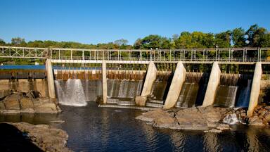 Skowhegan que incluye un río o arroyo