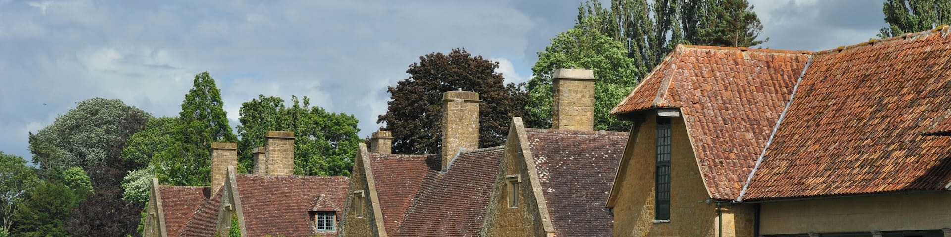 Barrington Court Wikidata has entry Q4863658 with data related to this item.