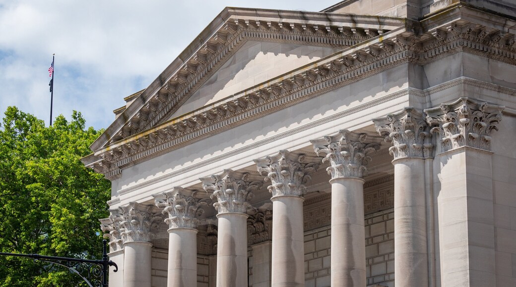 Staten Island featuring heritage elements