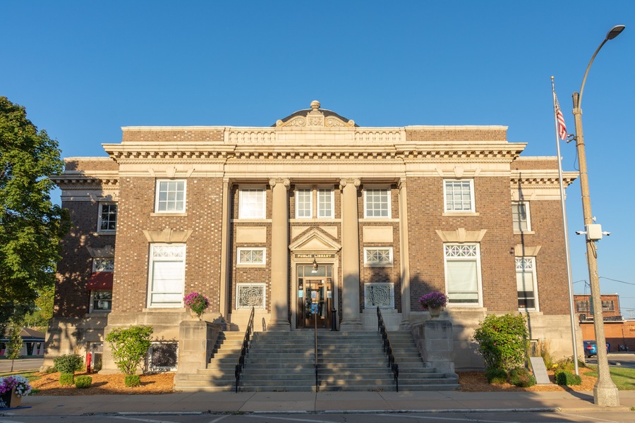 Streator, Illinois, USA - September 16th 2021 - The Streator public library in the morning light. The Carnegie foundation granted $35,000 towards its construction it opened in January 1903.