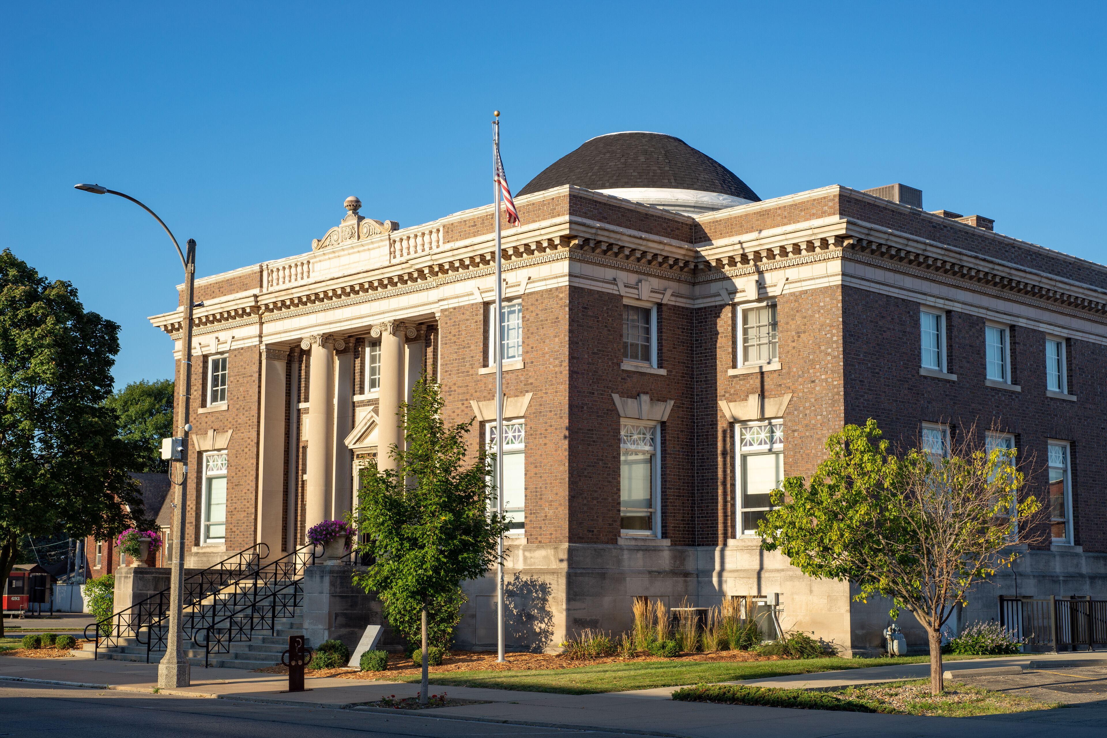 Streator, Illinois, USA - September 16th 2021 - The Streator public library in the morning light.  The Carnegie foundation granted $35,000 towards its construction it opened in January 1903.