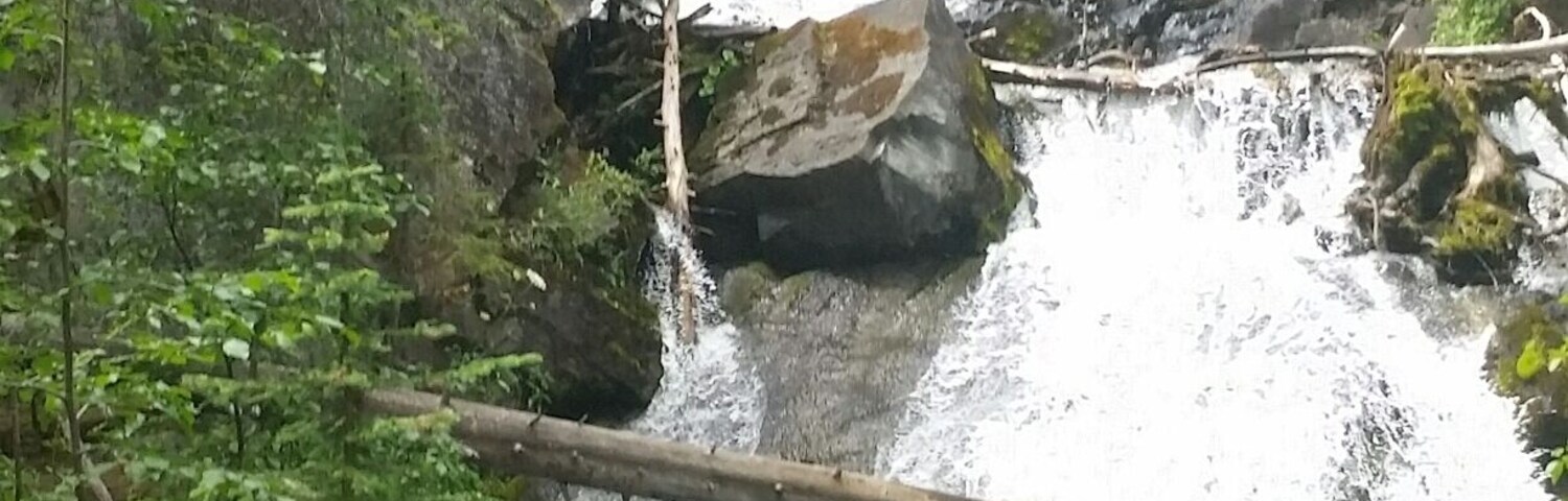 A great place to cool off and walk to.