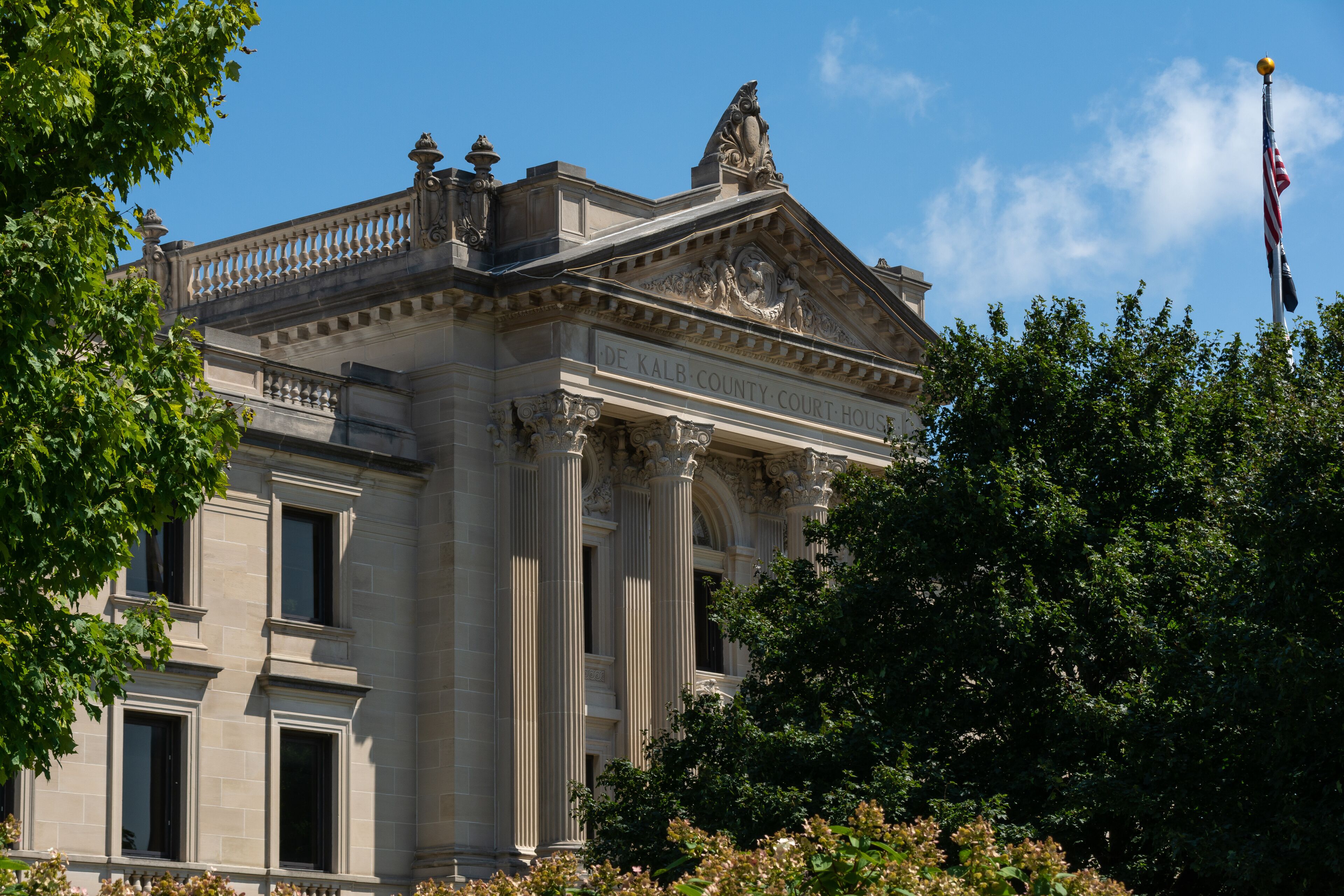 The DeKalb county courthouse on a sunny summer morning.  Sycamore, Illinois, USA.