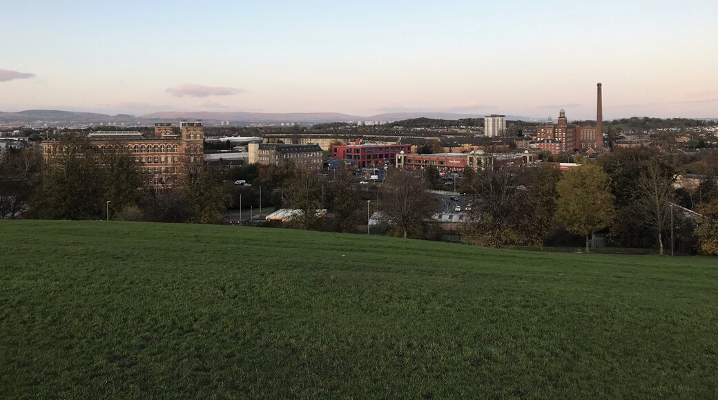 đ âą #Paisley is the largest town in the historic county of Renfrewshire and is one of the largest townâs in Scotland. Situated to the West of the City of Glasgow, it serves as the administrative centre for the Renfrewshire council area.âą đ