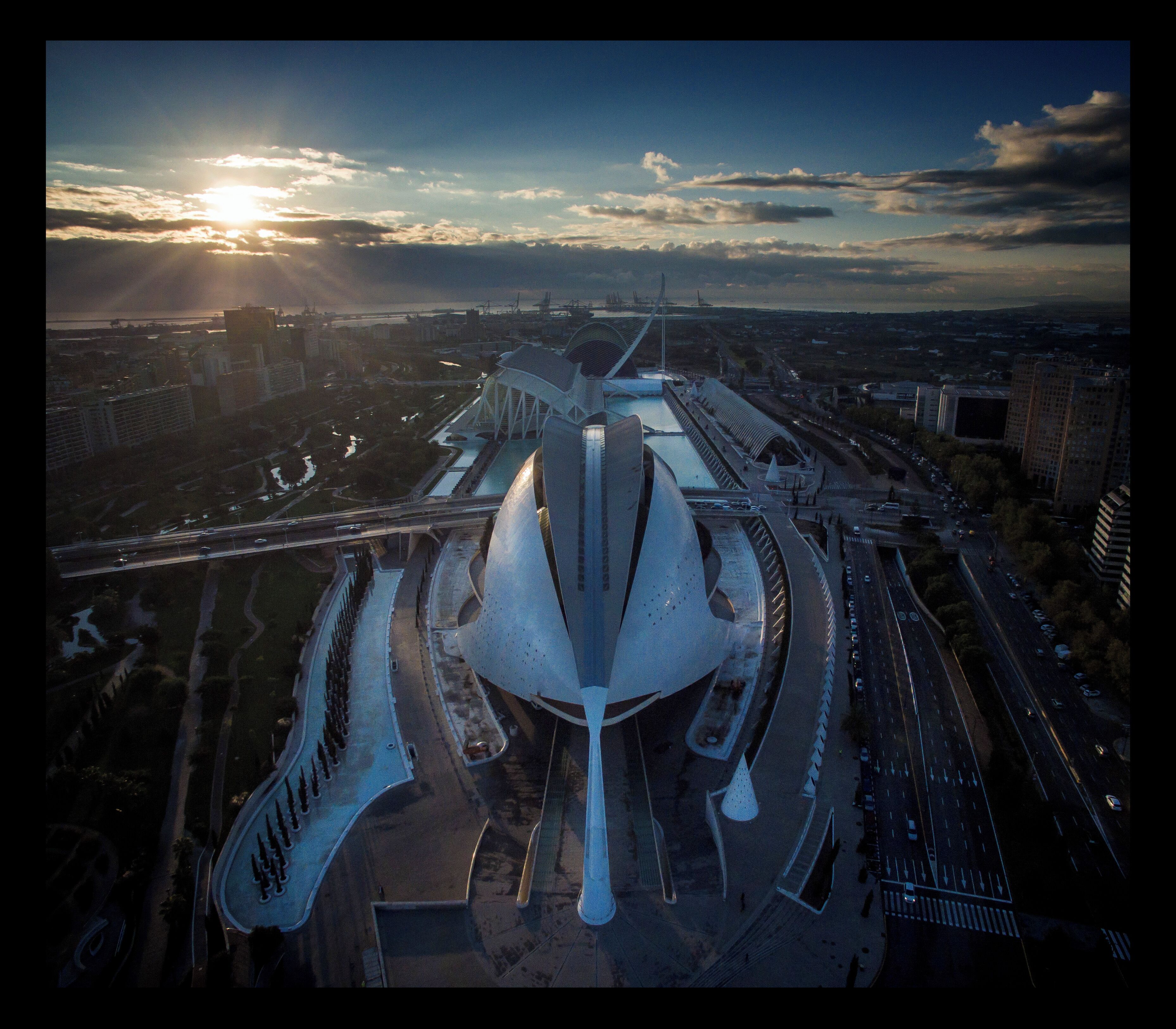 Valencia SEO Image Additions