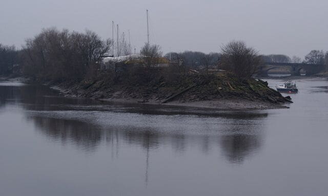 White Cart and Black Cart The rivers combine at this point to form the River Cart. Perhaps on this dull day black and white made grey.