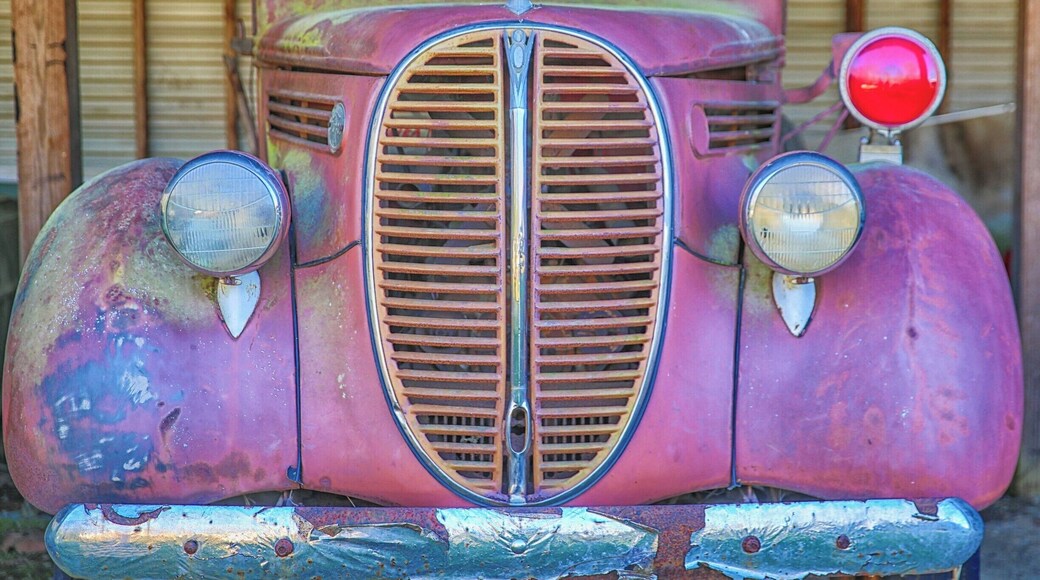 This car junk yard outside of Atlanta has 6 miles of trails over 34 acres of old junk cars. A fun place to go to take some pics.