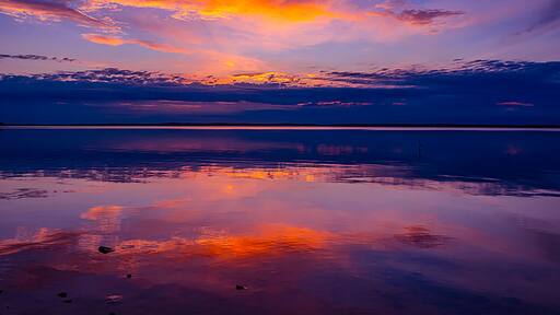 Vibrant sunset at Rend Lake