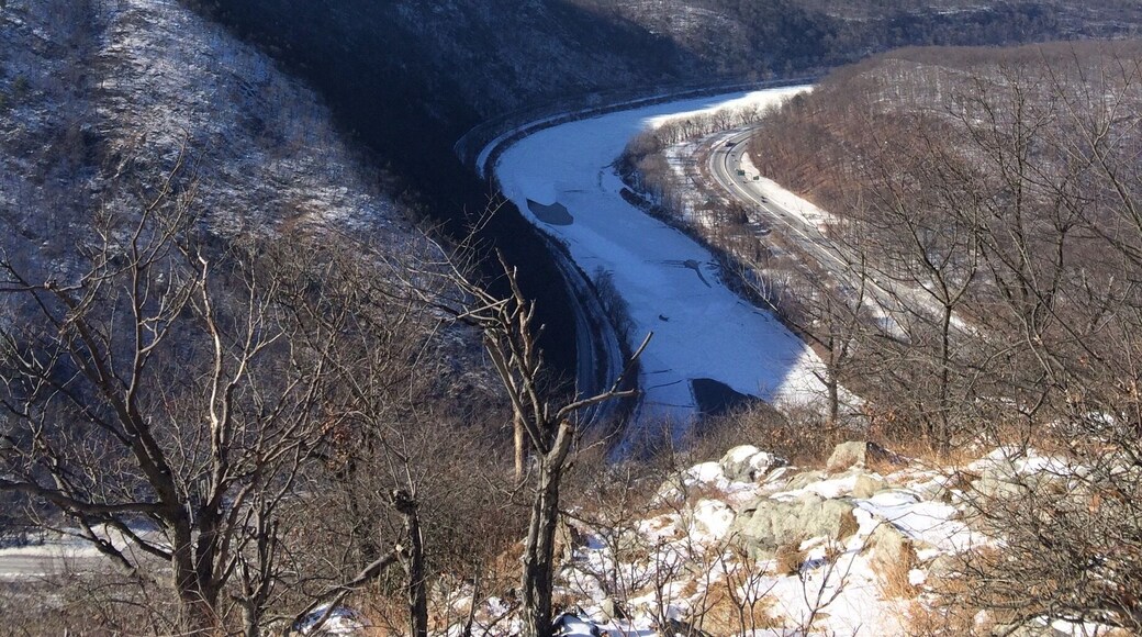 Delaware water gap January 15.
7 degrees
#hiking#outdoors
#hiking