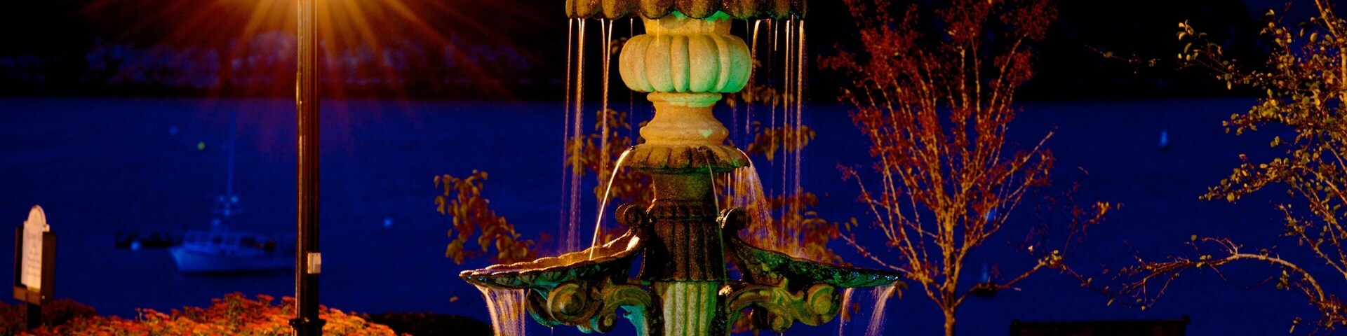 Bar Harbor which includes a bay or harbor, a park and night scenes