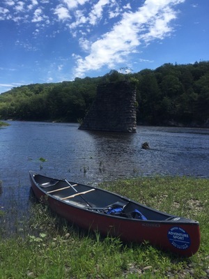 Photo stop along the canoe 🛶 paddle at Delaware Water Gap National Recreation Area.