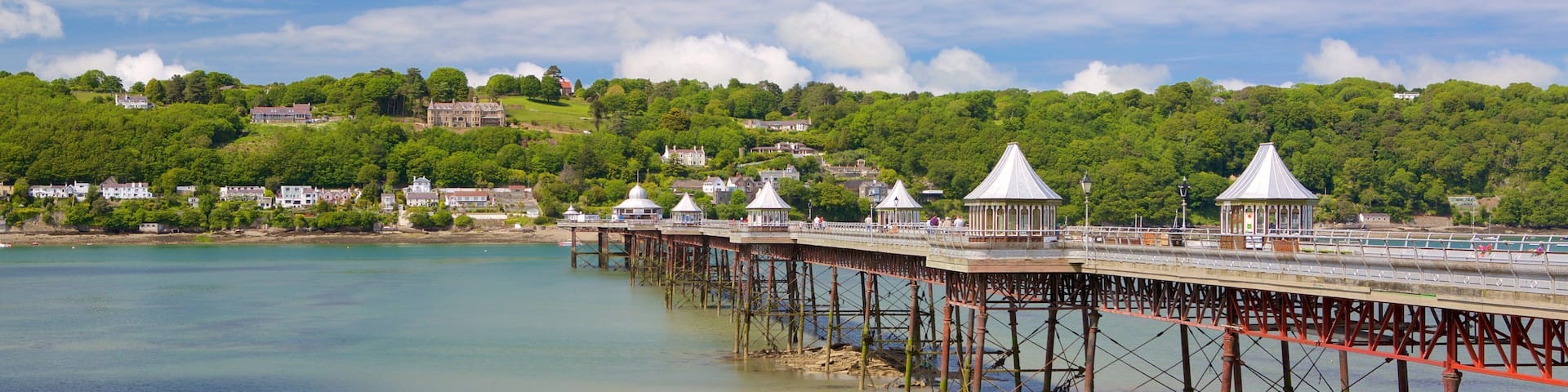 Bangor showing a river or creek, a bridge and a sandy beach