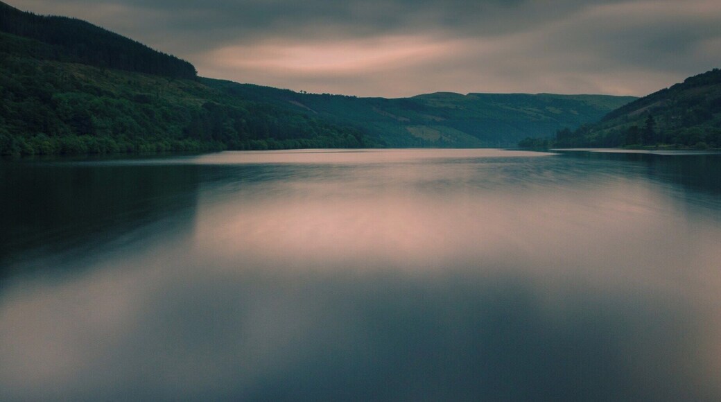 Late night long exposure. Think it looks moody