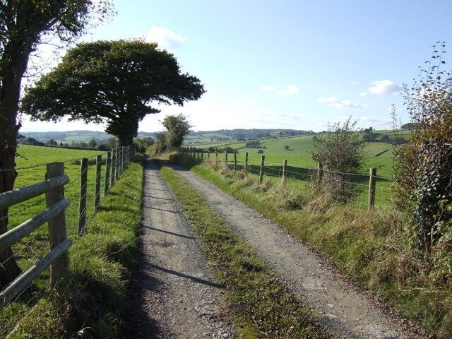 Road to Porth-y-morddwr About two country kilometres north of Bronllys.