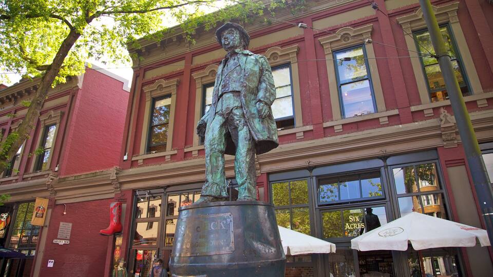 Gastown which includes a statue or sculpture, outdoor art and a monument