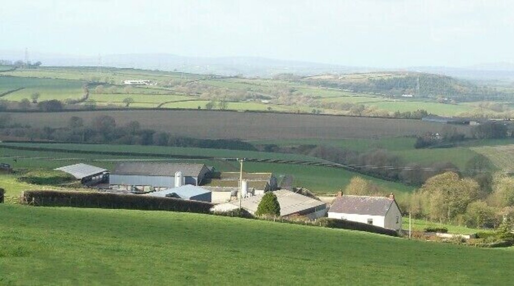 Manor Court Farm A very old farm. As it's name suggests it was once the site of a manor court.