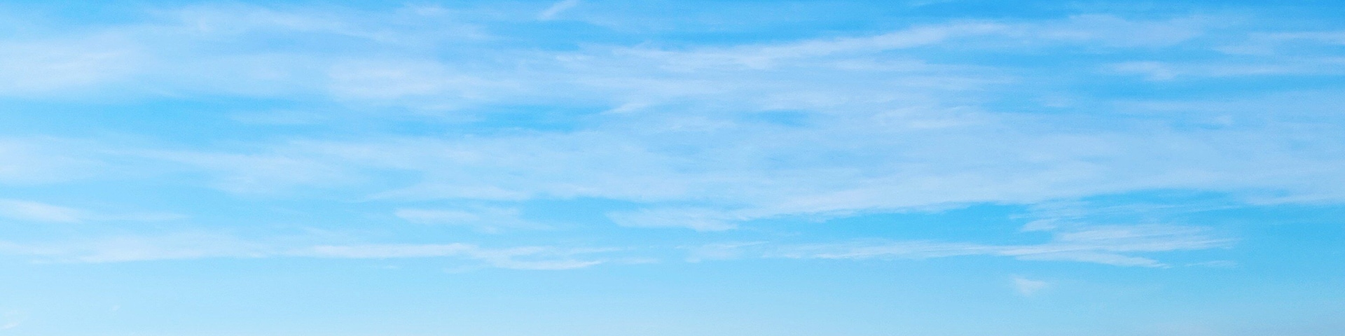 Such a view! Out of high season we spent a good few hours on this beach. I imagine it would be busier in summer months #happydays #beach #sea #kidsfun #outdoors #colours #northwales #lighthouse #holiday #herecomesthesun #roadtrip #family #greatoutdoors #colours