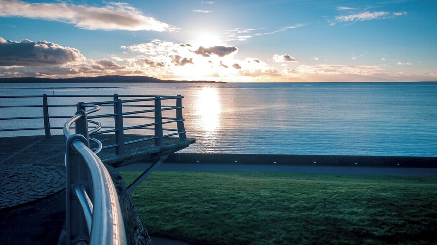 Serenity awaits the spectator from this viewpoint, but remember to wrap up warm during the winter.