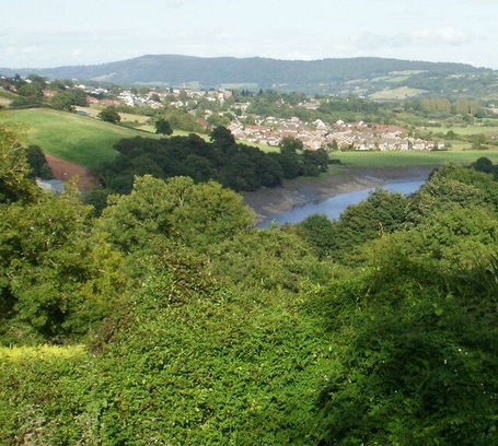 A view from the top of Brynglas, Newport Looking across the river Usk from Brynglas. In the middle distance is Caerleon.ST3390