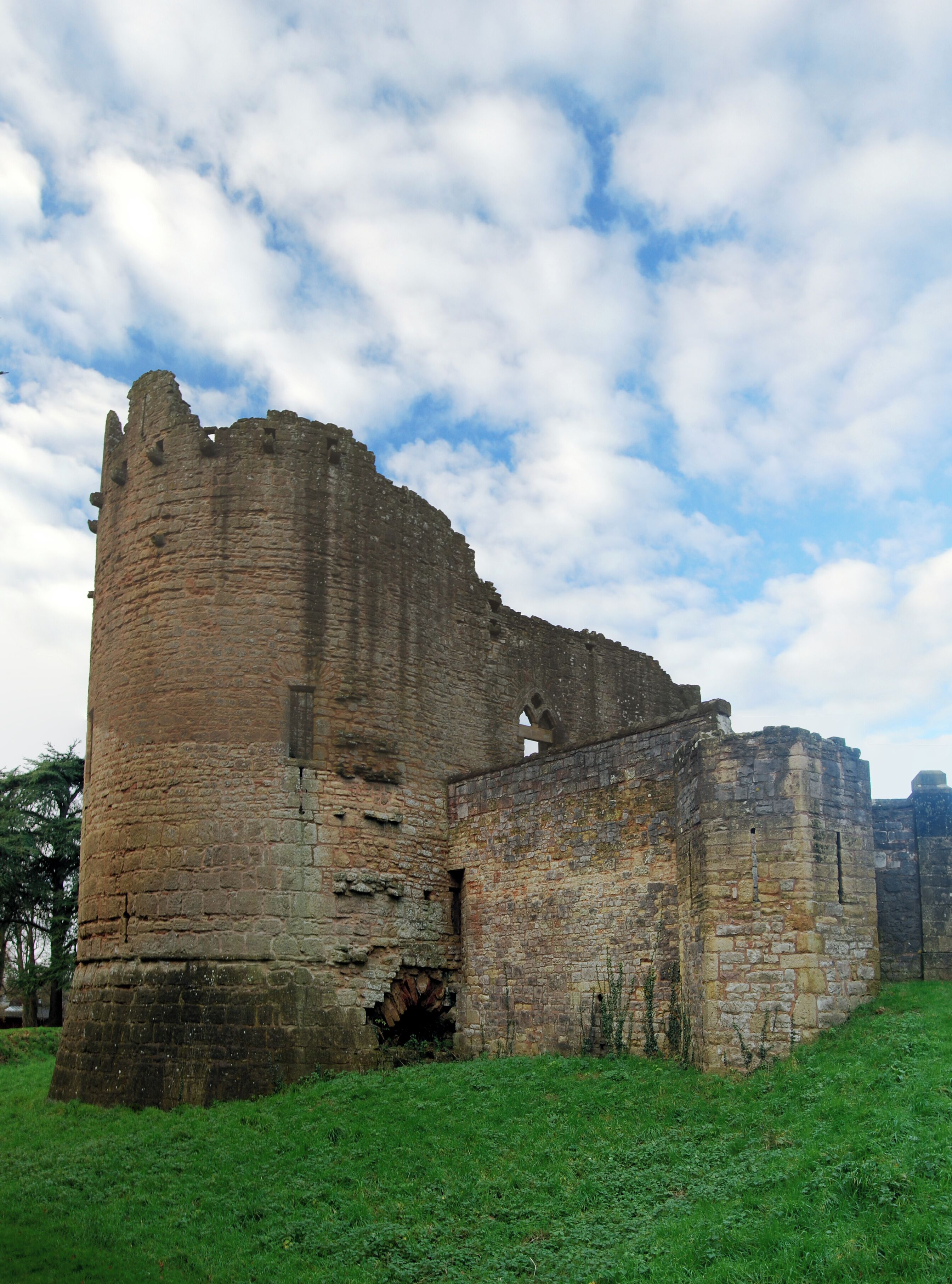 Caldicot Castle