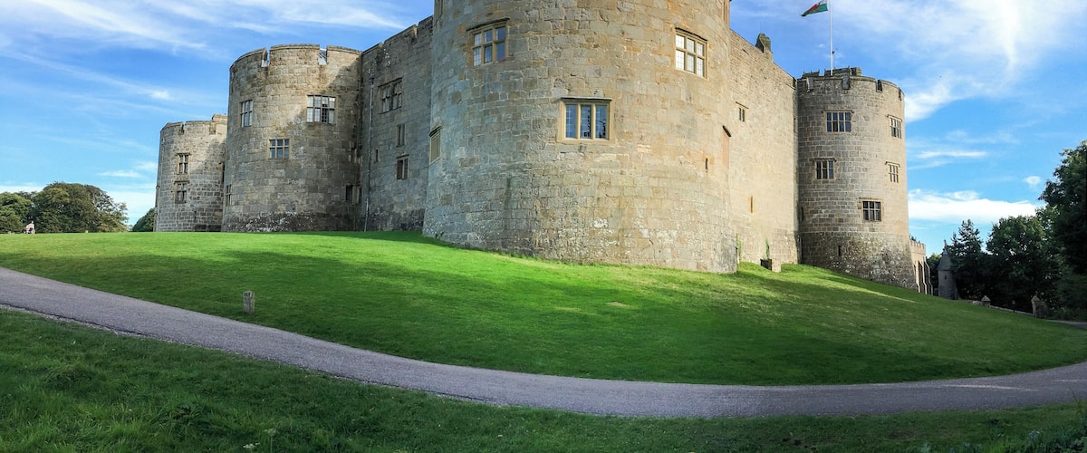 This is a photo of listed building number