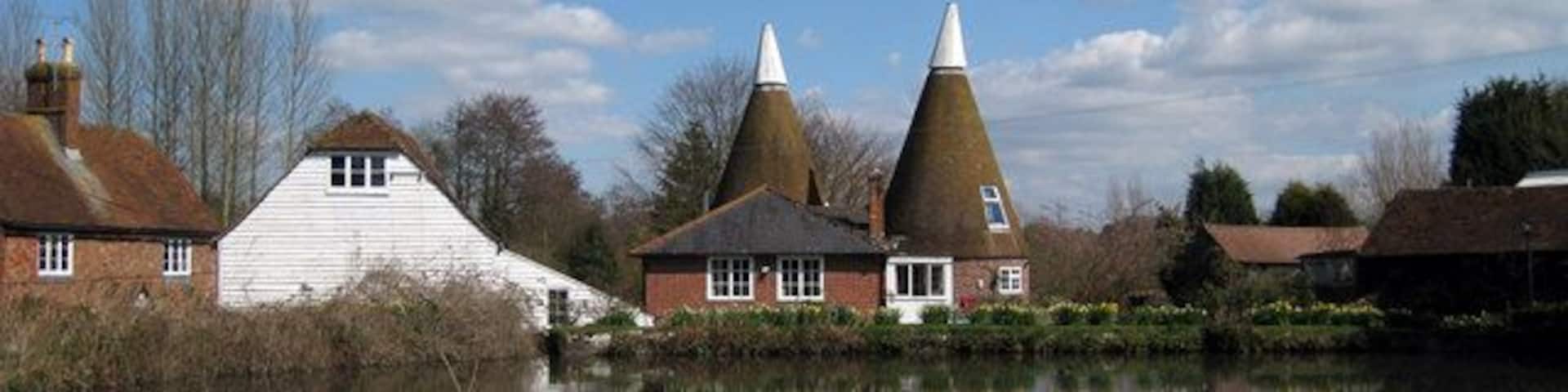 The Oast, Fairbourne Mill, Fairbourne Lane, Harrietsham, Kent Twin round kiln oast house. Grade II listed http://www.imagesofengland.org.uk/details/default.aspx?id=173772
