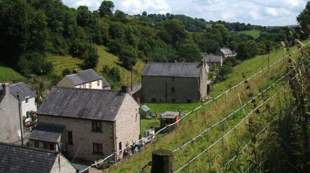 Houses in Bonsall Dale