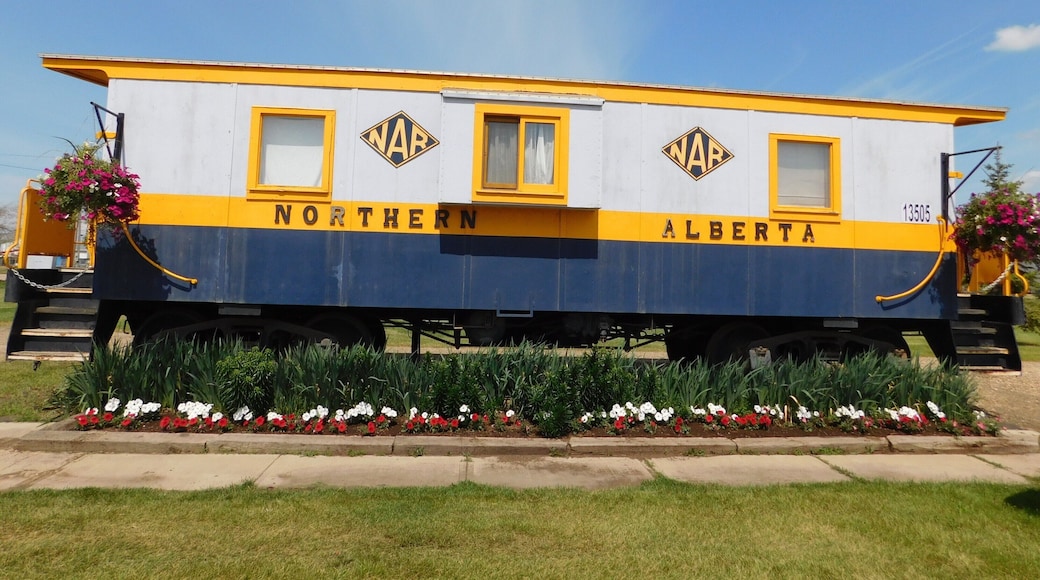 A beautiful little park in the town of Grimshaw. Mile zero of the Mackenzie Highway. A great place for brochure junkies to stock up, and a little ice cream shop across the road.