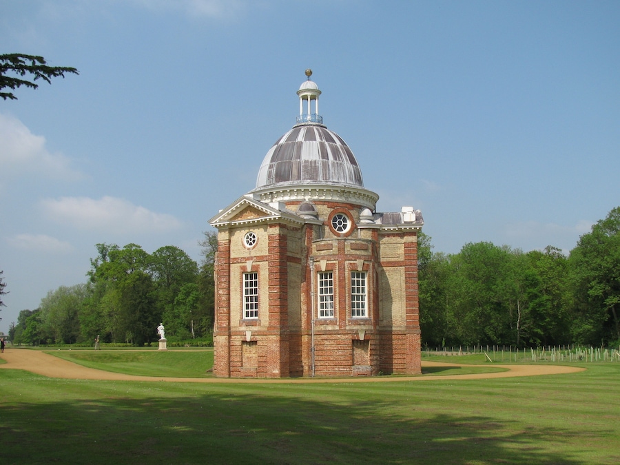 This is a photo of listed building number 1311484.