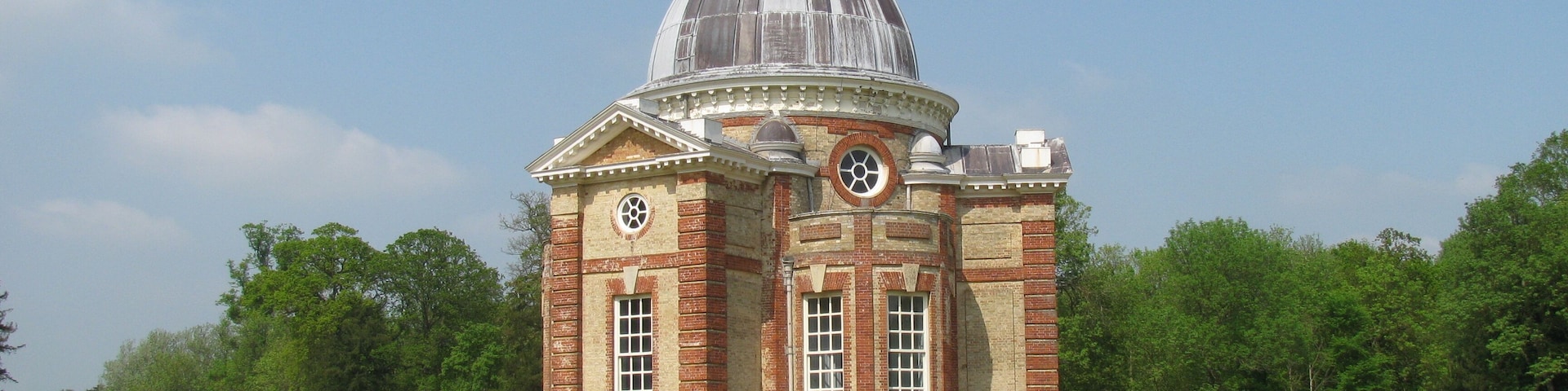 This is a photo of listed building number 1311484.