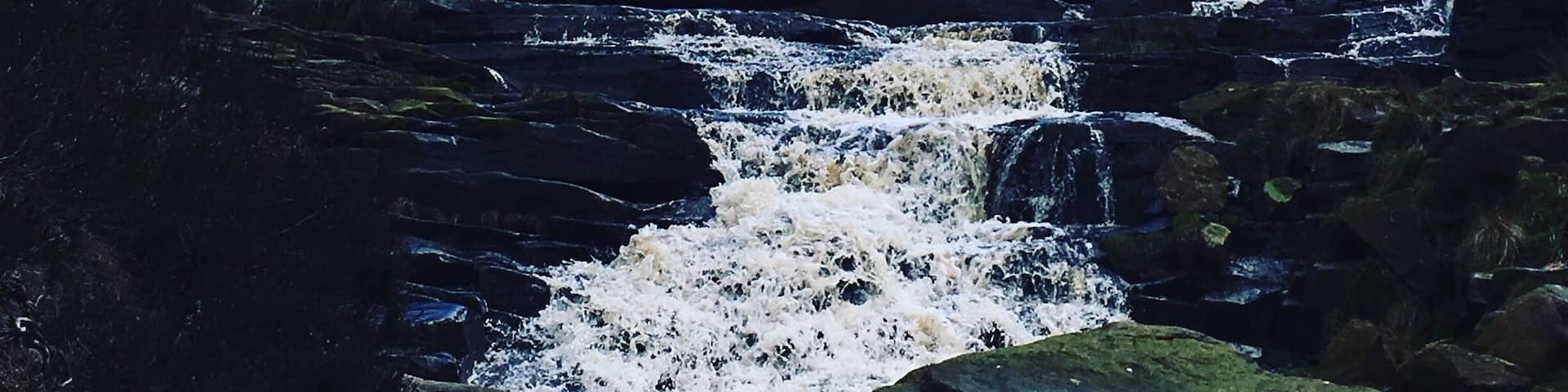 Walk up past the three reservoirs and turn right up the valley. It's abit of a scramble but much quieter and much more beautiful