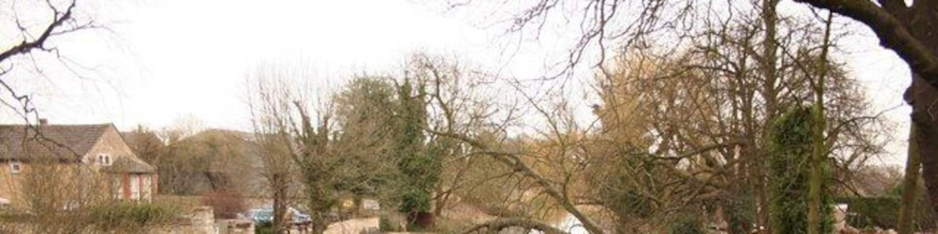 River Welland Looking east from Town Bridge at Market Deeping