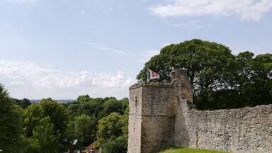 #castle #medieval #yorkshire #Englishheritage
#Mark_and_Travel