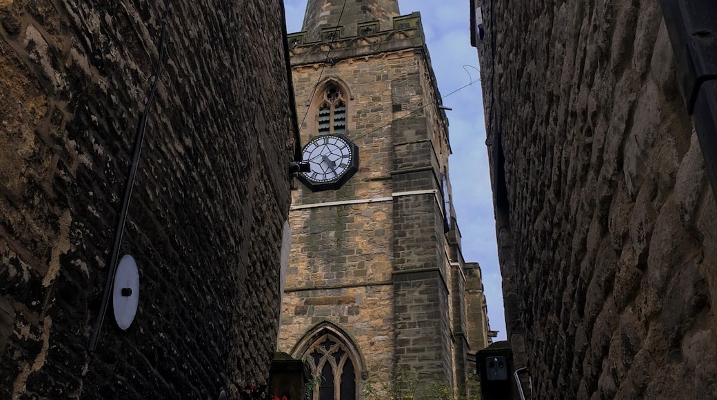 St Peter and St Paulâs church, built in Norman times in the market town of Pickering deep in the Yorkshire moors. Easy access to moors and beach at Whitby.
The wall Paintings are over 500 years old Di v painted in the 1500s and only rediscovered in the 1850âs