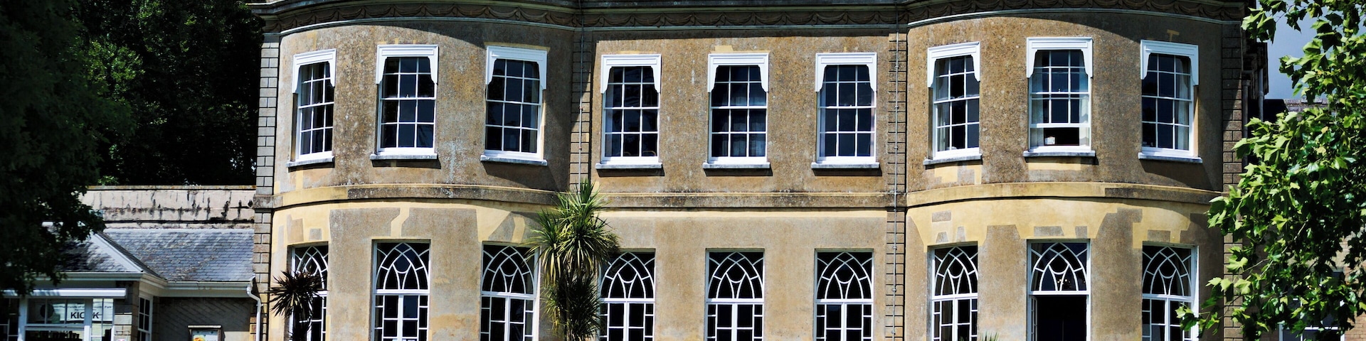 Grade II* listed Georgian Mansion House