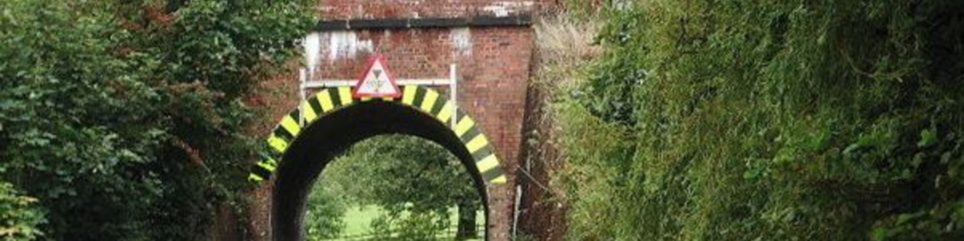 Railway bridge Carries the London to Glasgow railway over the "C" class road south of Scorton