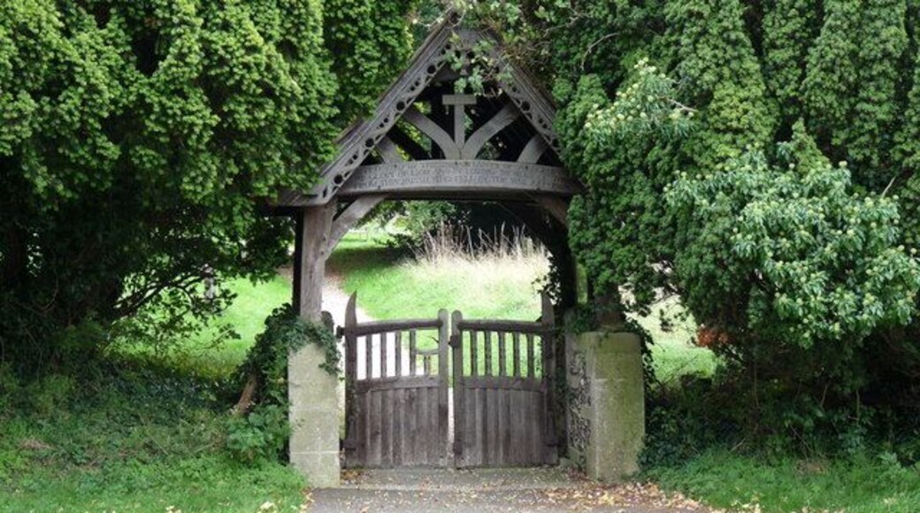 Aldermaston Church Gate (War Memorial)