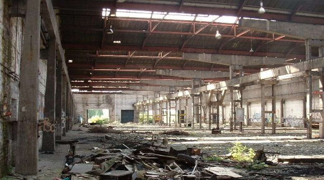 Meadowhall Road, Rotherham 7th June 2004