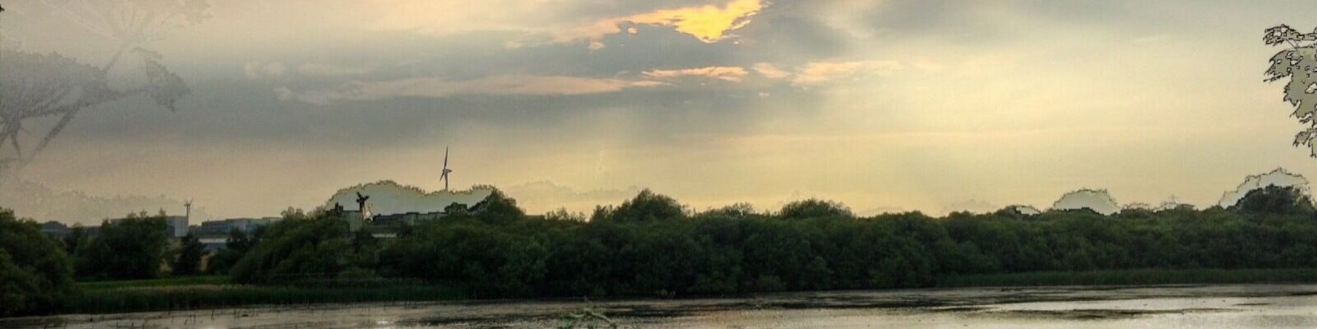 The sun setting over Treeton Dyke, a small fishing lake on the outskirts of Rotherham