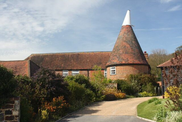 Stonebarn Oast, Kemsing Road, Wrotham, Kent