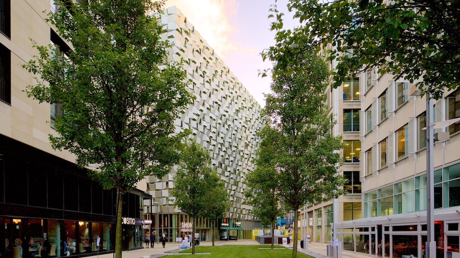 Sheffield mit einem Platz oder Plaza