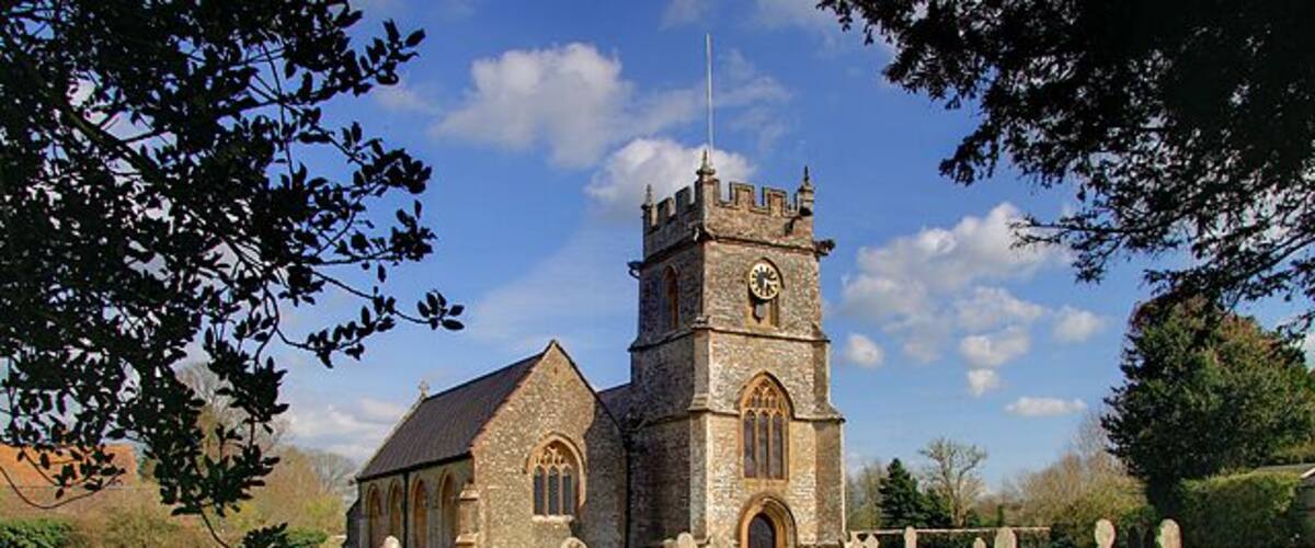 St Peter's Church, Chetnole Parish church originating in the C13, with a surviving C15 tower. The clock was added in 1878.