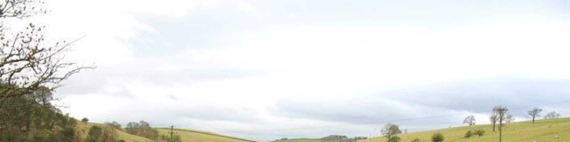 Lillands Beck Tiny beck heading eastwards towards the Wharfe near Bolton Bridge. The beck has four different names along its short course.