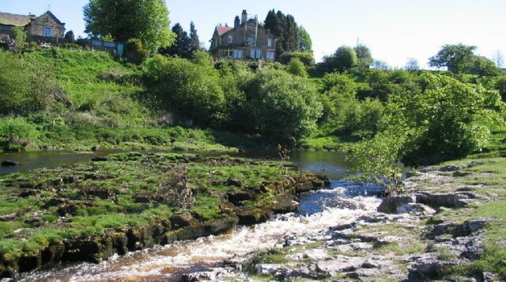 Ghaistrill's Strid Grassington. This fast flowing stretch of the River Wharfe just North of Grassington is a popular area with canoeists and walkers.