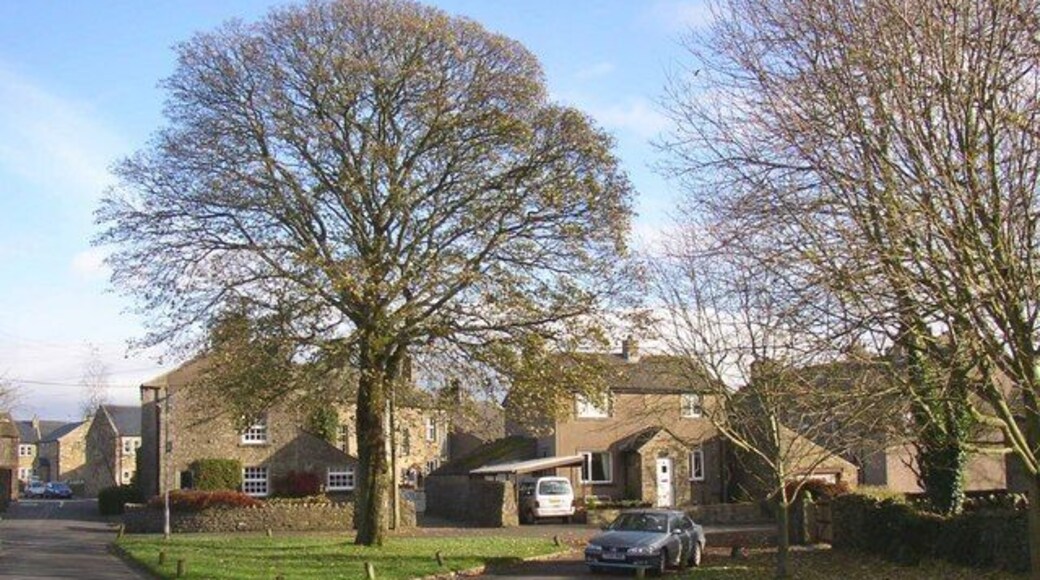 Back Green, Long Preston I suspect that there was once a large village green that has been partly built on, splitting it into small areas.