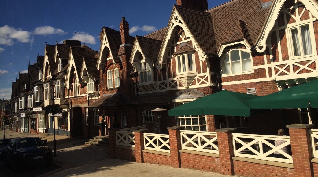Dorridge city centre #troveon #travel #architecture #blue